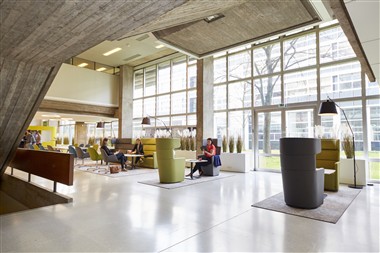 Zu Blogartikel 'Lernräume – gemacht für die Zukunft' wechseln