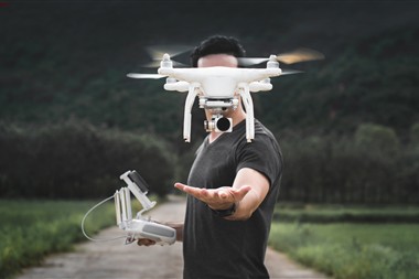 Zu Blogartikel 'Drohnen beruflich nutzen' wechseln