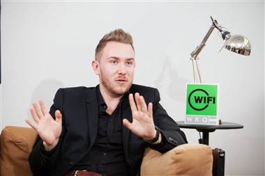 Zu Blogartikel 'Tristan Horx: „Wir befinden uns in der digitalen Korrekturschleife“' wechseln