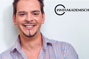 Zu Blogartikel 'Berufsbegleitend studieren: „Im 2. Jahr muss man sich ranhalten!“' wechseln