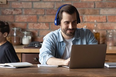 Zu Blogartikel 'Zukunft eLearning: Lerne wann, wo und wie du willst!' wechseln