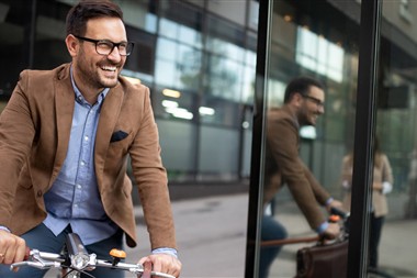 Zu Blogartikel 'Mahlzeit, Brüssel! So hat die EU unsere Arbeitswelt verändert' wechseln