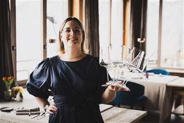 Zu Blogartikel 'Sommelière/Sommelier: „Wenn man am Hang steht, wird alles logisch“' wechseln