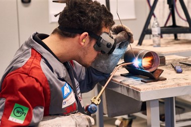 Zu Blogartikel 'Schweissen: „Wer perfekt sein will, braucht 10 Jahre“' wechseln